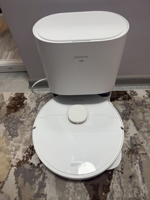 Продам робот-пылесос Dreame D10 Plus