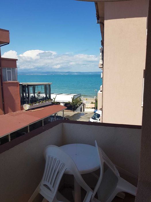 Първа линия студия в Поморие