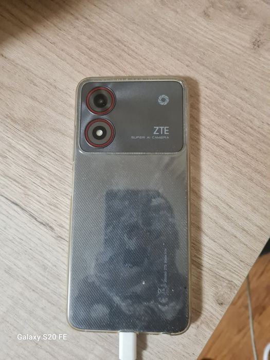 ZTE telefonul e folisit