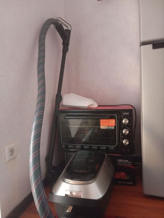 Продаются  газ и пылесос