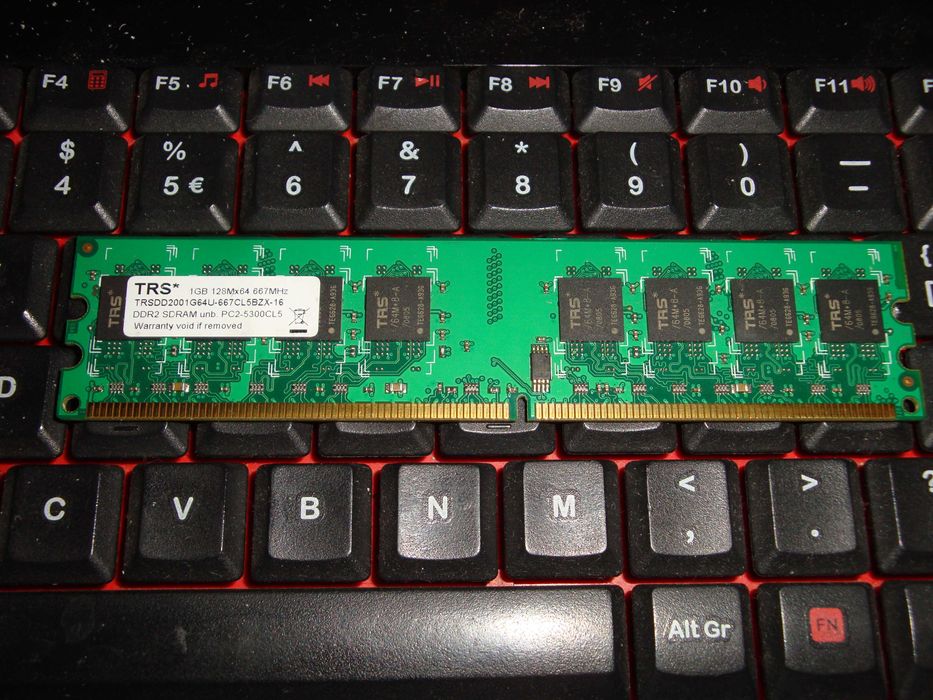 memorie ram ddr2 2gb ddr2 667 mhz maxdata 2x 1gb dual channel