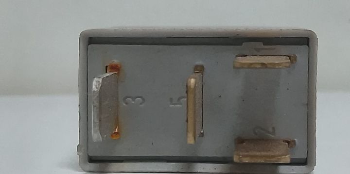 Releu  9008087019 Toyota Avensis a 2-a generatie T25