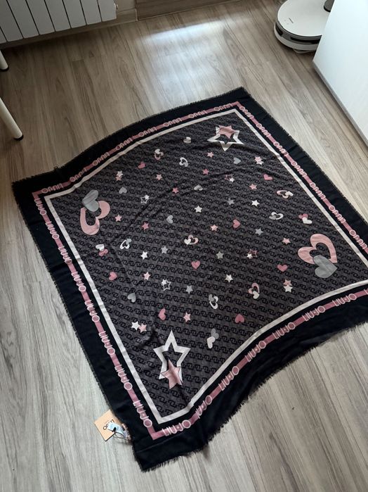 Шал нова  Liu Jo