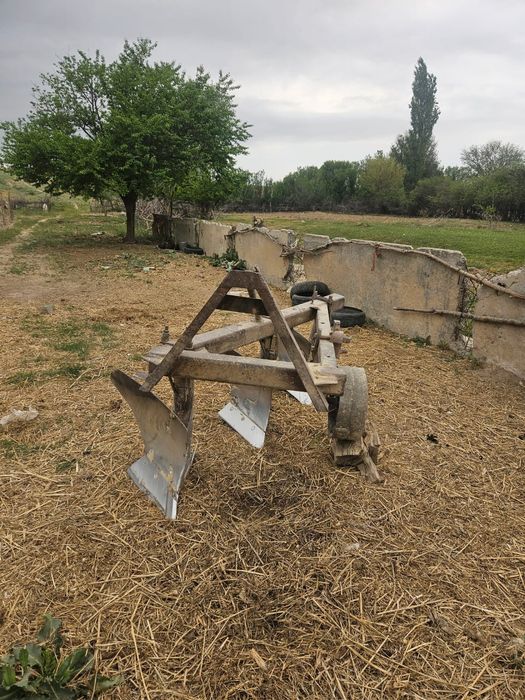 трактор сатылады соқасымен