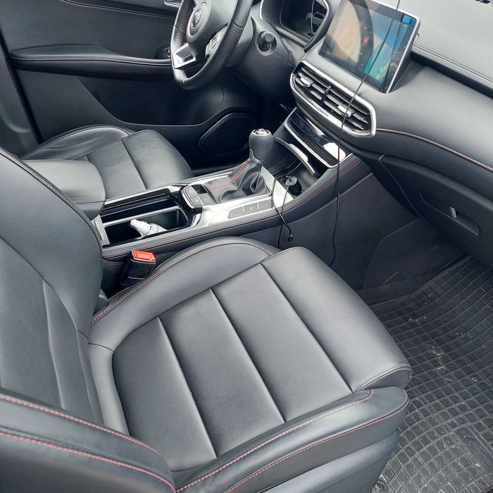 MG HS model 2024  aflat în garanție oficială 7 ani / 150.000 km.