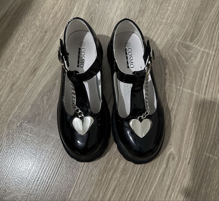 Школьные туфли для девочки  размер 31