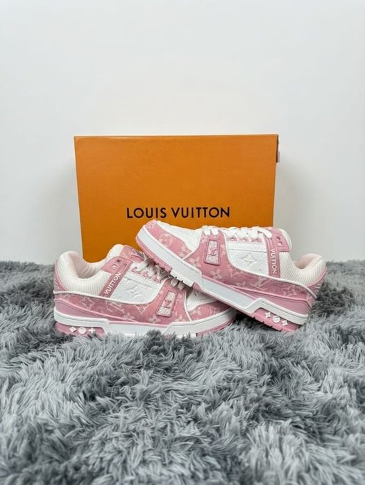 Adidasi LV Trainer Roz - Full Box Adidasi Fete