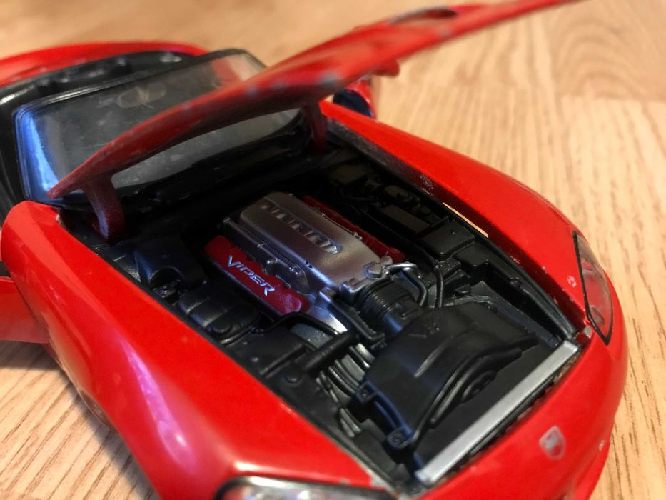 Macheta Dodge Viper SRT 10 cabrio 1 24 Maisto pentru piese