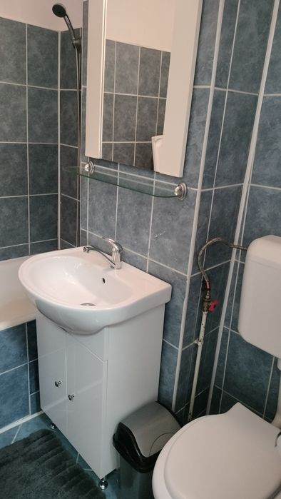 Inchiriez garsonieră Bartolomeu. Exclus intermediari.