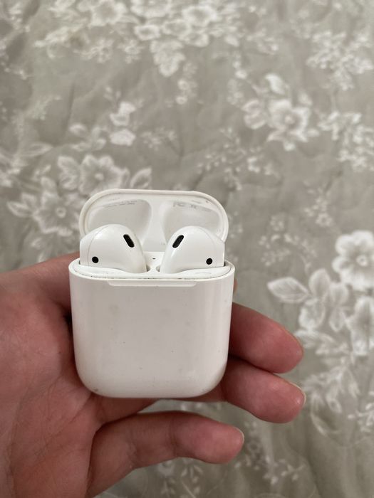 Airpods 2 (хорошее состояние)