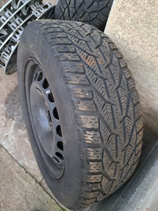 Roti de iarna VW Passat B8