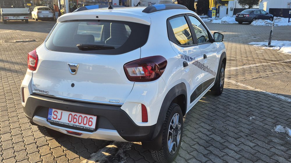 Dacia Spring  15600 km