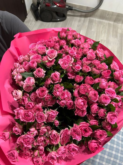 кустовые розы букет