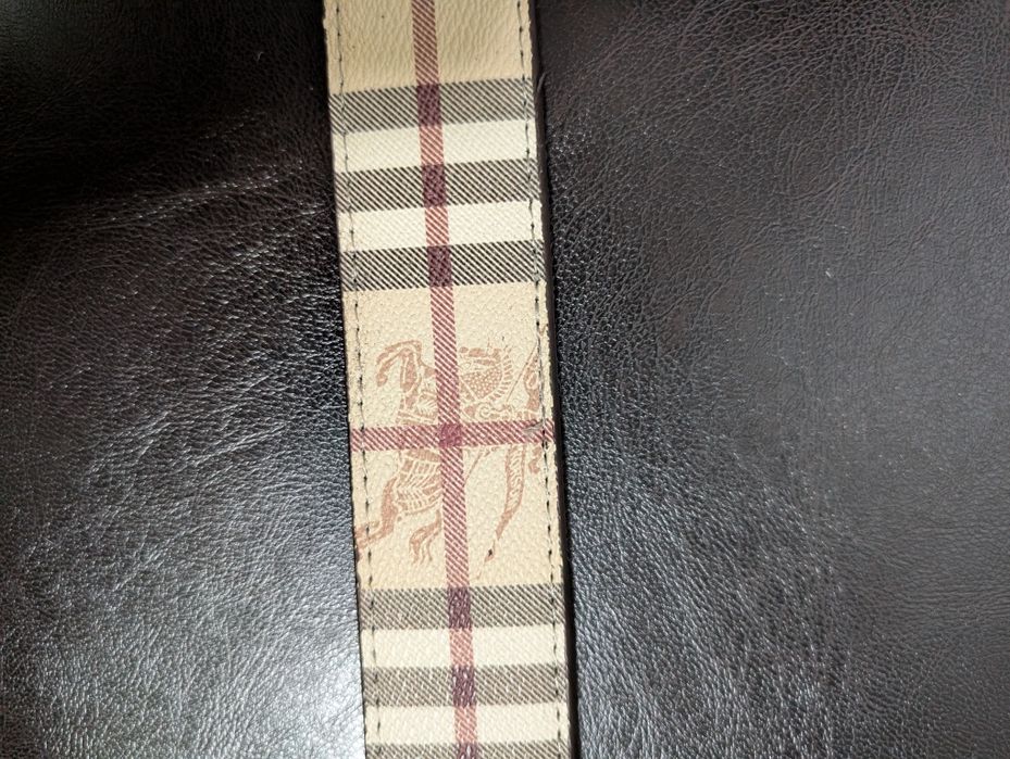 Curea Burberry noua 2 fețe