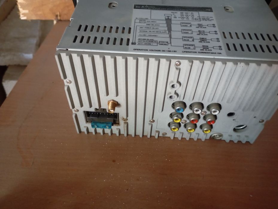 Продам автомагнитолу