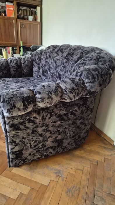 Диван черно сив велур