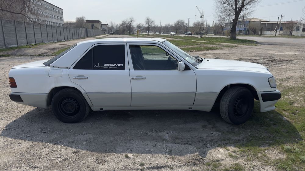 Mersedes w124 2.3 5ст