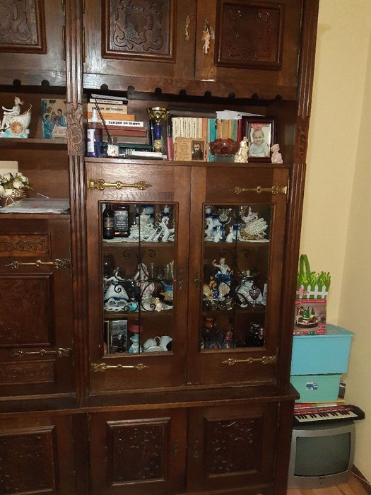 Vând biblioteca stejar