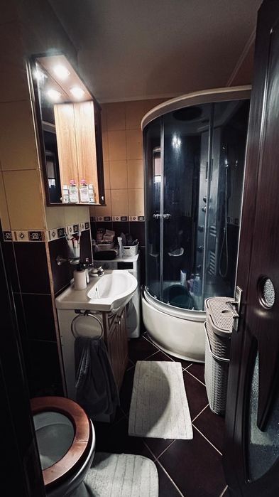Apartament 3 camere, Aleea garii