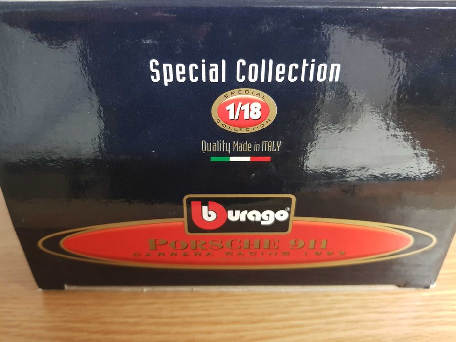 Macheta Porsche carrera racing 911, scara 1/18, Burago