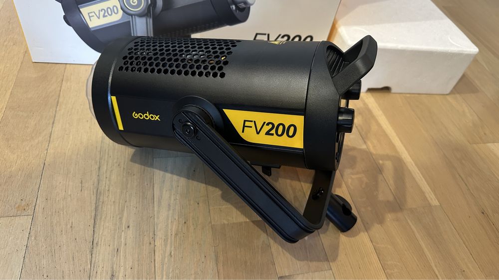 Godox FV200 Hibrid Lampa Foto Video LED 200W cu functie Blitz