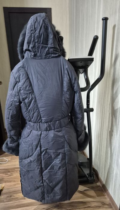 Продам новый зимний пуховик