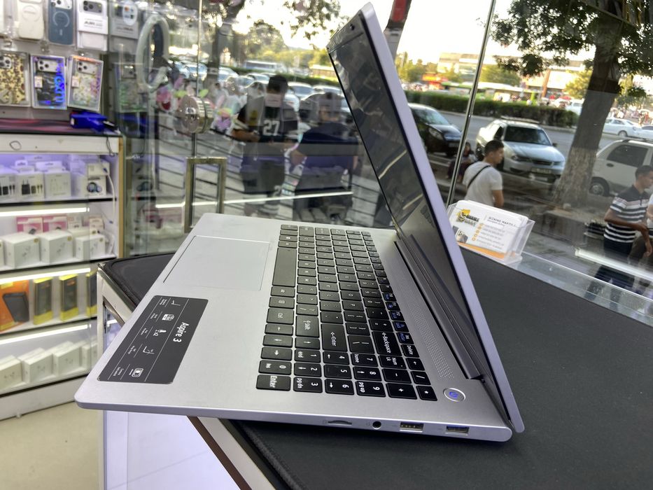 Acer Aspire 3 512Gb ideal