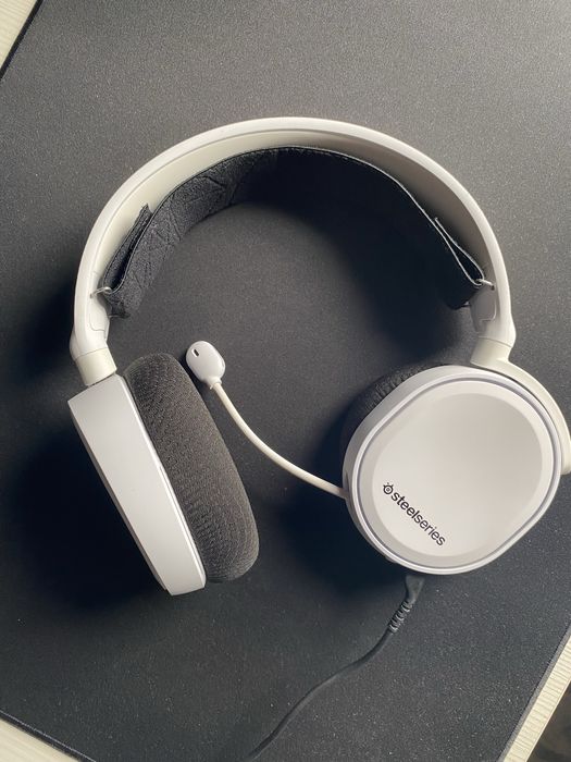 Продам игровые наушники steelseries