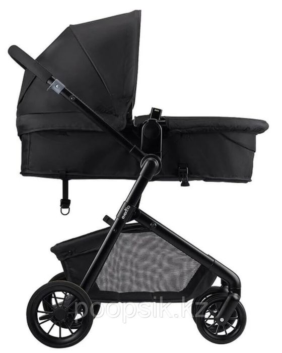 Продам коляску+стульчик в подарок