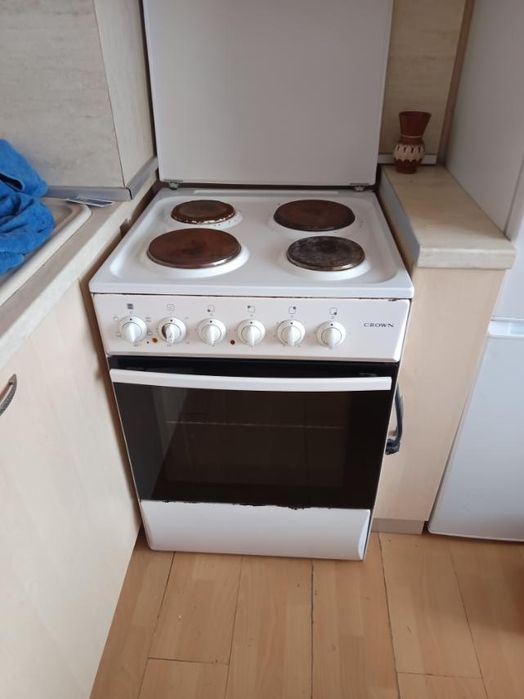 Пералня със сушилня  и готварска печка