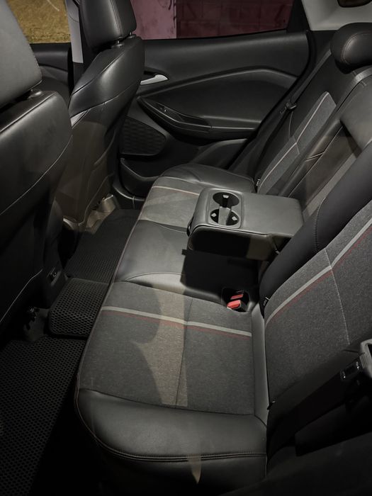 Tracker 325t redline