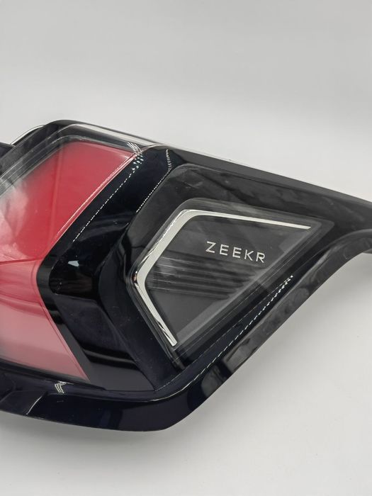 Zeekr orqa krelo fara Zeekr фара заднего крыла