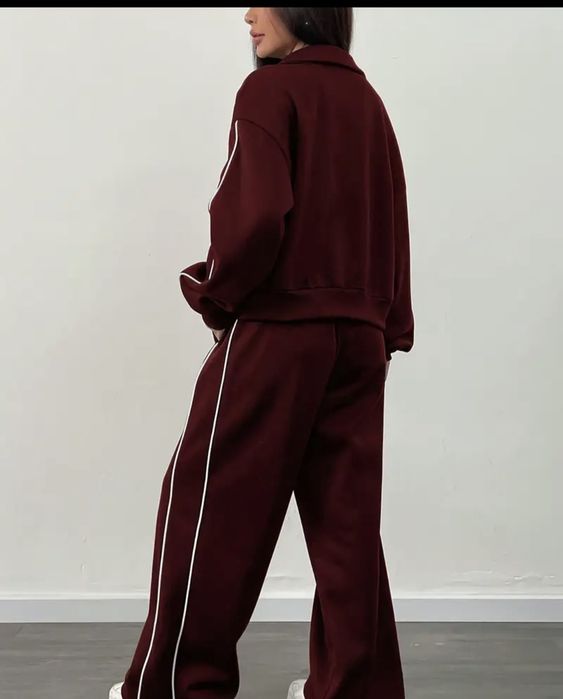 Костюм женский новый