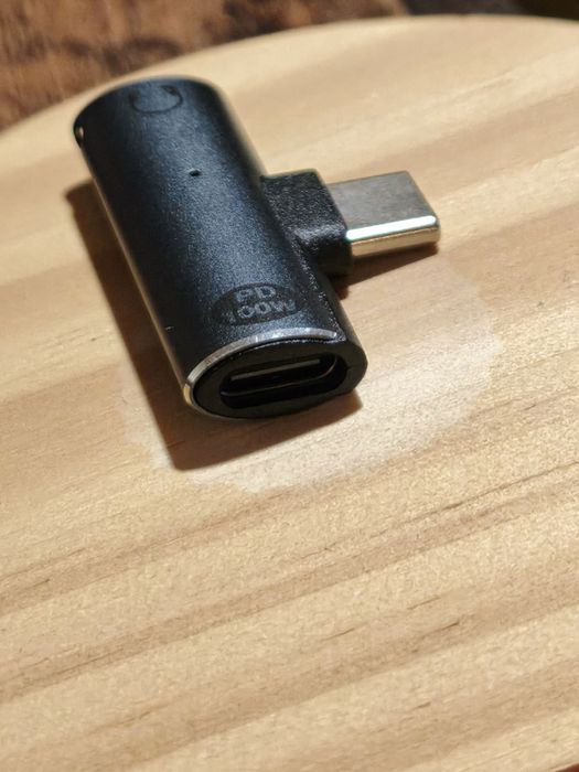 Lightning към 3.5 мм жак адаптер-преход