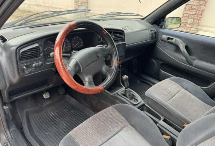 Автомобиль продаю