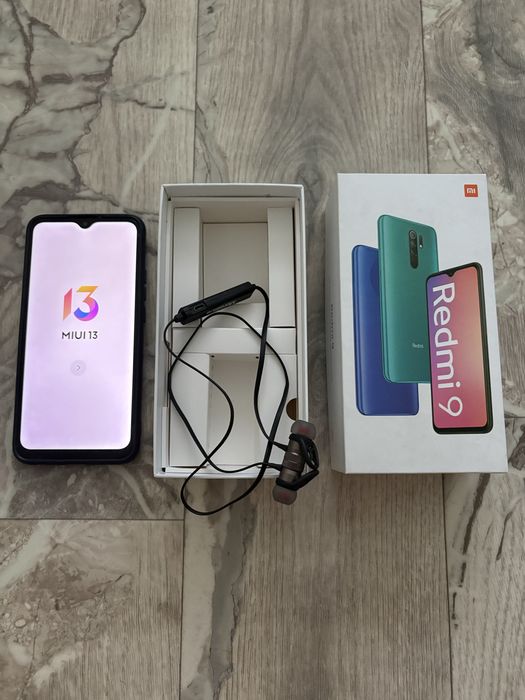 Продам Redmi 9+наушники MoreBlue