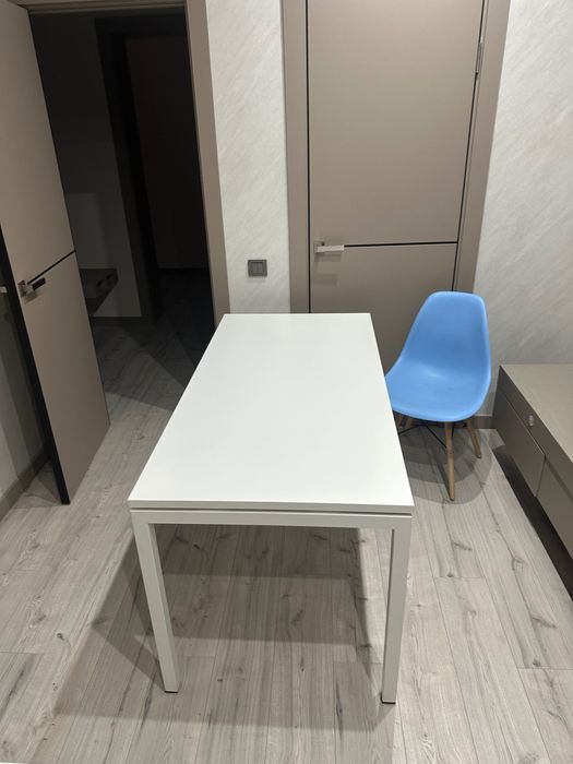 Стол белый 70х140