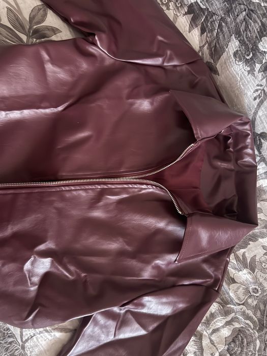 Кожанка новая продам