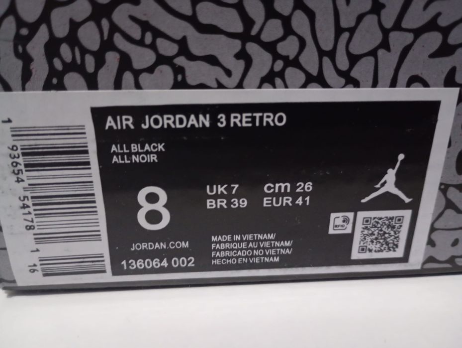 Jordan 3 Black Cat