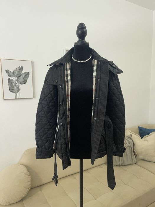 Оригинално BURBERRY Черно Яке