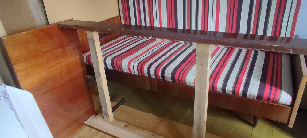 Продам кровати б/у