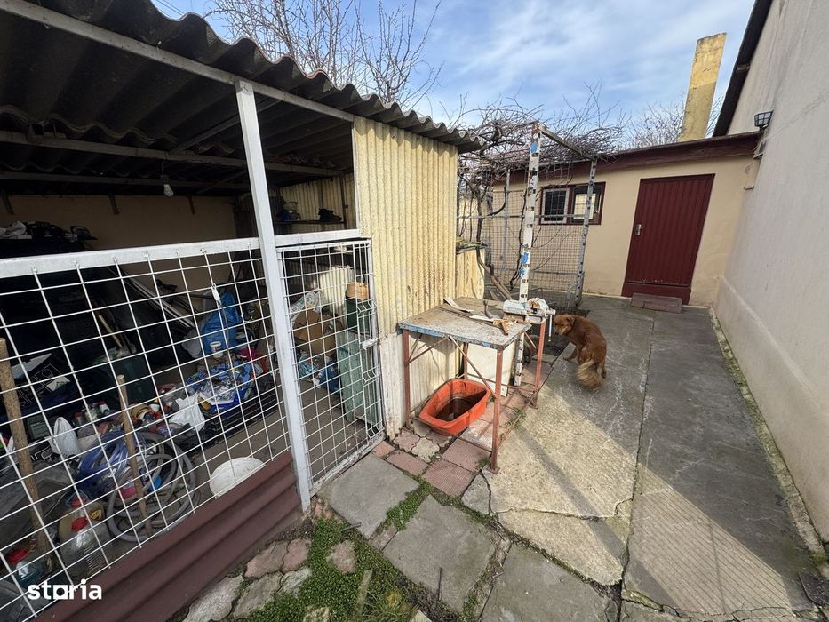 Casă 120 mp + casă 49 mp, teren 640 mp, deschidere 15 ml, Calea Dobrog