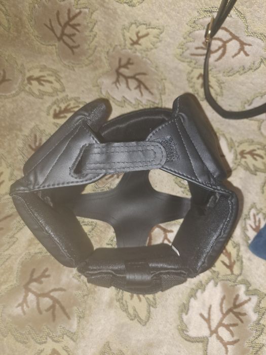 Продаю боксёрский шлем