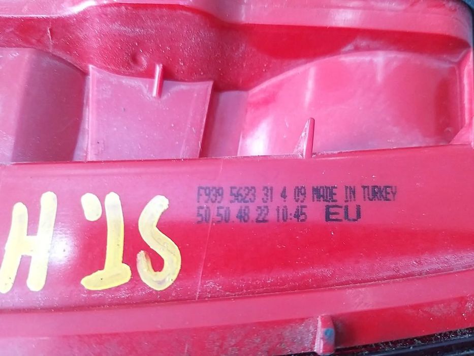 Stop tripla lampa stanga haion alfa romeo 159 939 f9395623 50504822