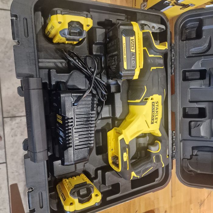 Stanley fatmax , dewalt
