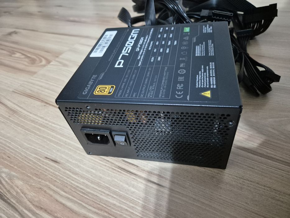 Sursa Gigabyte P750GM, 80 Plus Gold, 750W