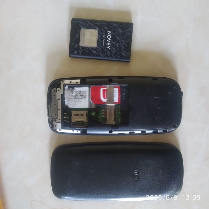 Inoi knopkalik telefon zaryadi biton
