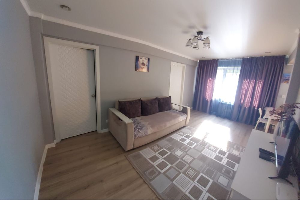 сдается 2-комн квартира центр