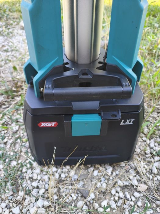 2026 - Makita ML 014G / XGT / 40 V - Мощна светлинна кула 15000 Lm