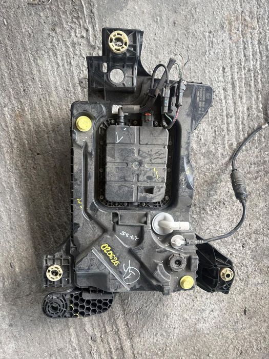 Rezervor Adblue Peugeot 3008 II  2020-2022 P1002559 / P1001677